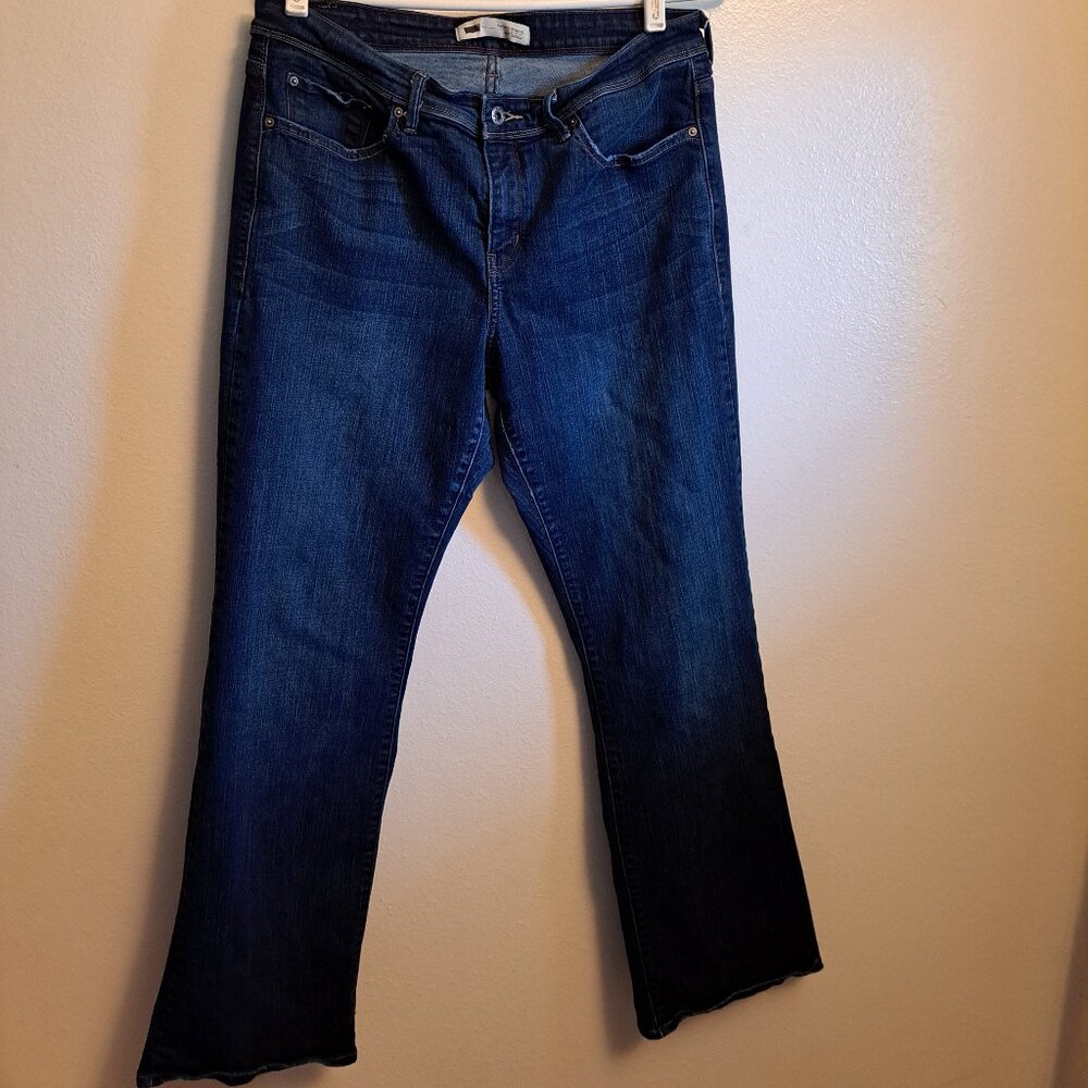 Levi's Perfectly Shaping 512 Bootcut Denim Jeans With Riveting Detail Pockets - Picture 4 of 10